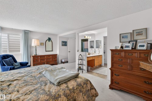 2705 124 Street, Edmonton, AB 
