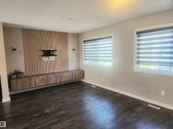 3346 15A Avenue  Edmonton, AB T6T 0Y1