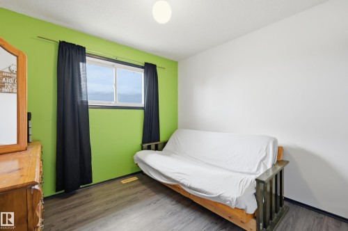 5515 143 Avenue, Edmonton, AB 