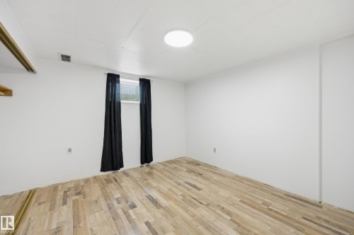 5515 143 Avenue, Edmonton, AB 