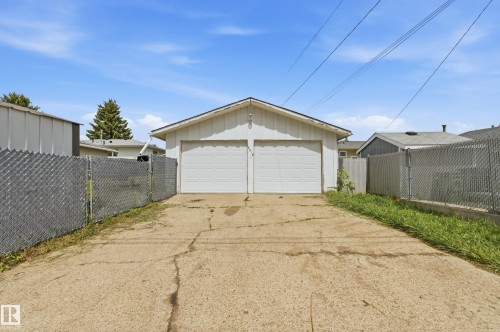 5515 143 Avenue, Edmonton, AB 