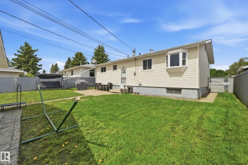 5515 143 Avenue, Edmonton, AB 