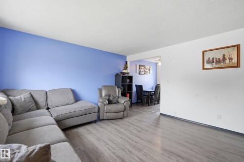5515 143 Avenue, Edmonton, AB 