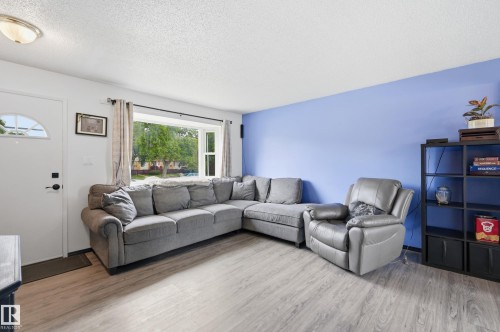 5515 143 Avenue, Edmonton, AB 