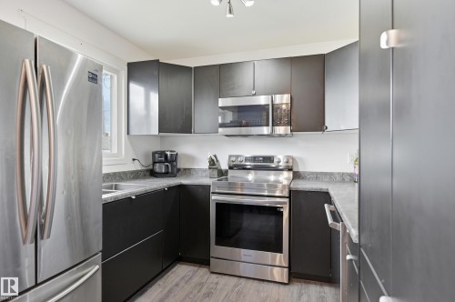 5515 143 Avenue, Edmonton, AB 