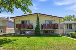 10727/10729 64 Avenue  Edmonton, AB T6H 1T1