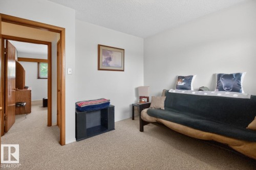 9523 52 Street, Edmonton, AB 