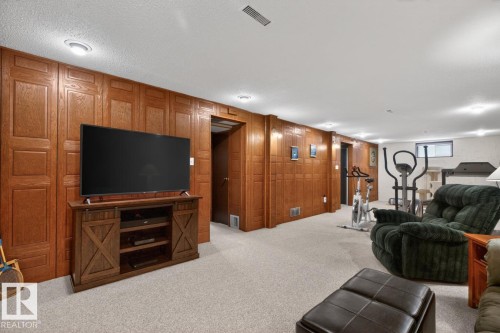 9523 52 Street, Edmonton, AB 