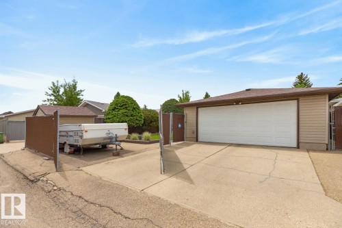 9523 52 Street, Edmonton, AB 