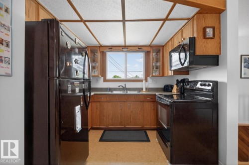 9523 52 Street, Edmonton, AB 