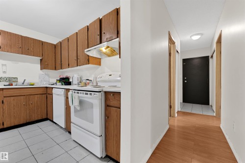 308 1620 48 Street, Edmonton, AB - Indoor Photo Showing Kitchen