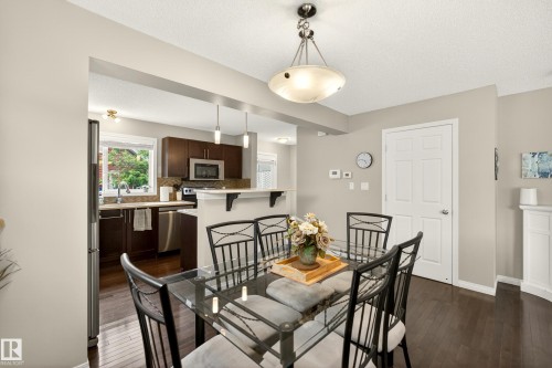 7318 22 Avenue, Edmonton, AB 