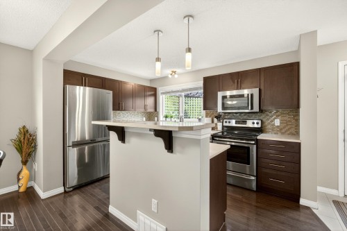 7318 22 Avenue, Edmonton, AB 