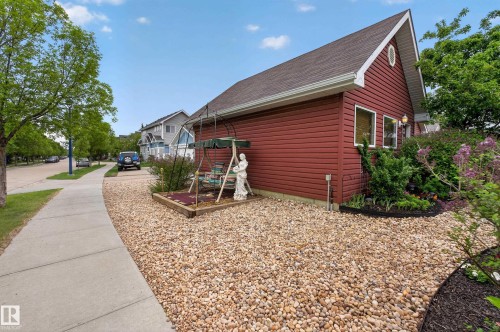 7318 22 Avenue, Edmonton, AB 