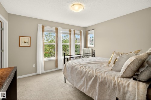 7318 22 Avenue, Edmonton, AB 