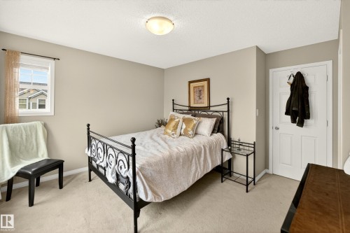 7318 22 Avenue, Edmonton, AB 