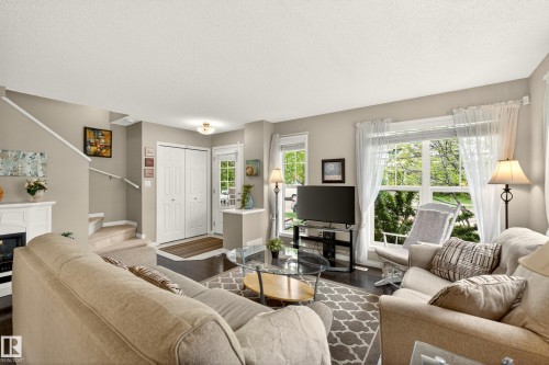 7318 22 Avenue, Edmonton, AB 