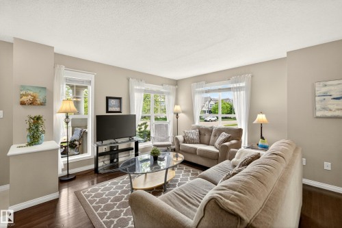 7318 22 Avenue, Edmonton, AB 