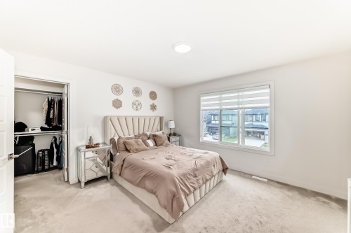 9020 183 Avenue, Edmonton, AB 