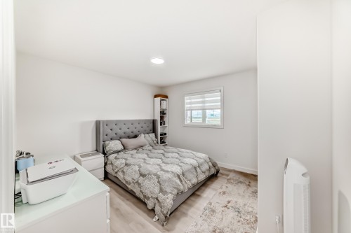 9020 183 Avenue, Edmonton, AB 
