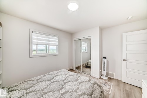 9020 183 Avenue, Edmonton, AB 