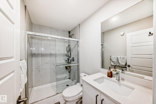 9020 183 Avenue, Edmonton, AB 