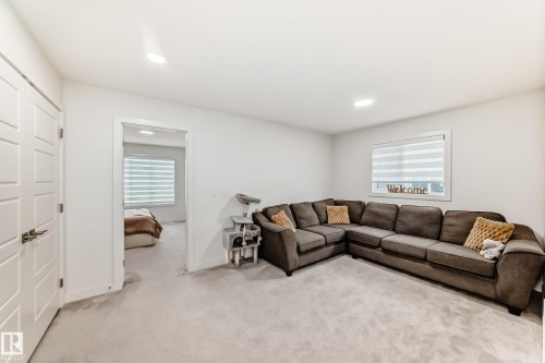 9020 183 Avenue, Edmonton, AB 