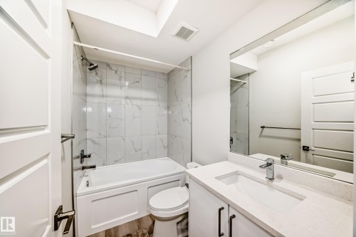 9020 183 Avenue, Edmonton, AB 