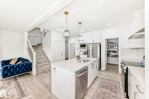 9020 183 Avenue, Edmonton, AB 