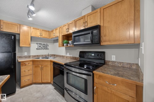 Kitchen - 111 3425 19, Edmonton, AB 