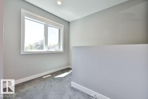 7202 98 Street, Edmonton, AB 