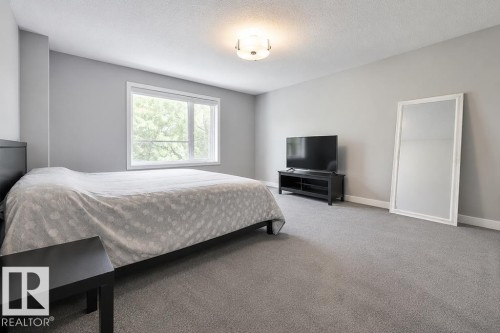 7202 98 Street, Edmonton, AB 