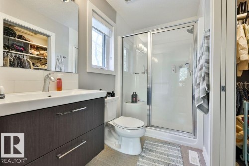 7202 98 Street, Edmonton, AB 