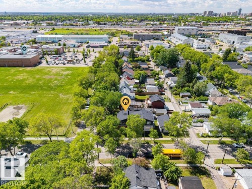 7202 98 Street, Edmonton, AB 
