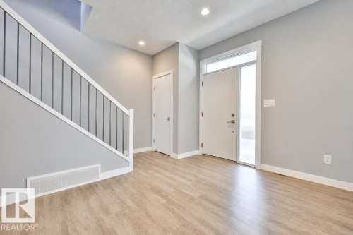 7202 98 Street, Edmonton, AB 