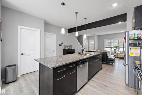 15927 13 Avenue, Edmonton, AB 