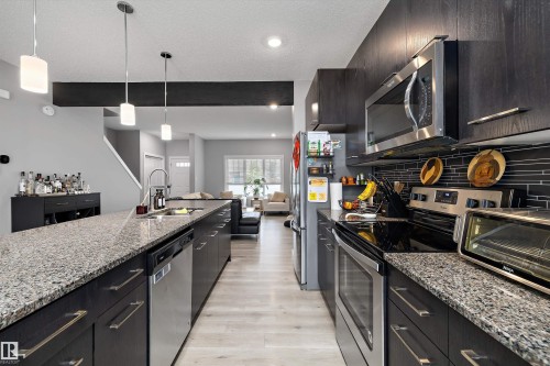 15927 13 Avenue, Edmonton, AB 