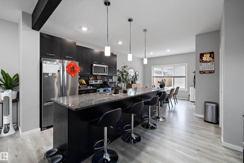 15927 13 Avenue, Edmonton, AB 