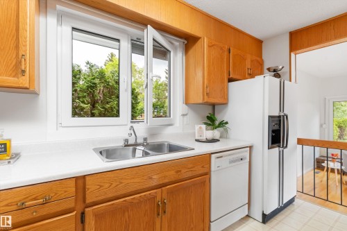 115 Harrison Drive, Edmonton, AB 