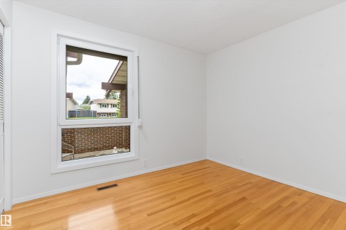115 Harrison Drive, Edmonton, AB 