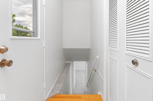 115 Harrison Drive, Edmonton, AB 