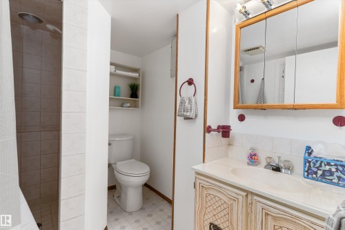115 Harrison Drive, Edmonton, AB 