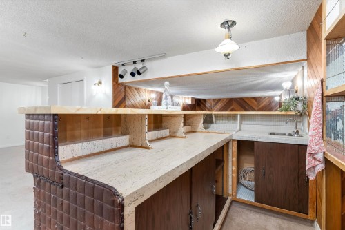115 Harrison Drive, Edmonton, AB 