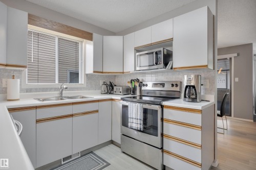 113 Oeming Road, Edmonton, AB 
