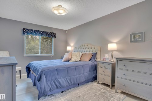 113 Oeming Road, Edmonton, AB 