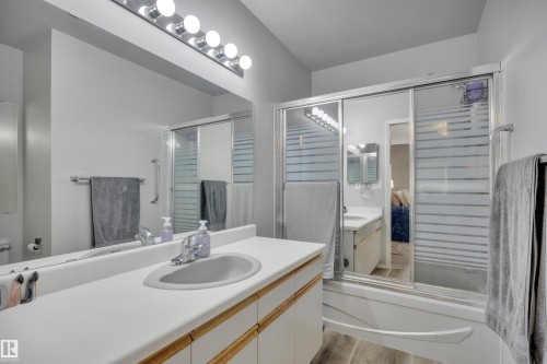 113 Oeming Road, Edmonton, AB 