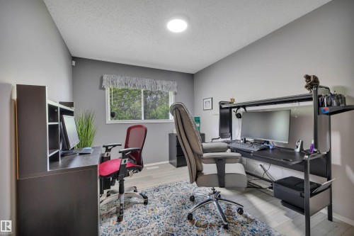 113 Oeming Road, Edmonton, AB 