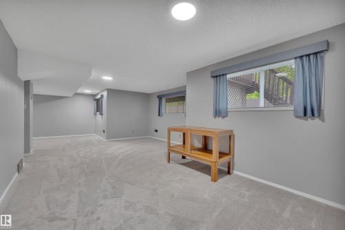 113 Oeming Road, Edmonton, AB 