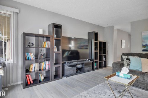 113 Oeming Road, Edmonton, AB 