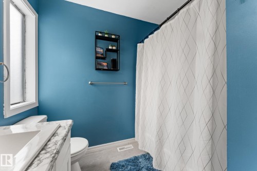 45 Lancaster Terrace, Edmonton, AB 
